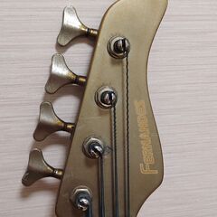 41. Fernandes Bassの画像