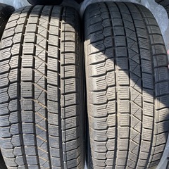 スタッドレスタイヤ  ゴムのみの画像