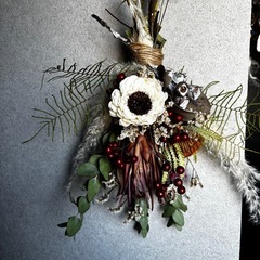 クリスマス スワッグ ドライフラワーの画像