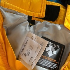 スノボ　スキー　ウェア　S S DESCENTEの画像