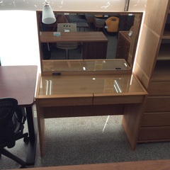 【一面鏡のドレッサー】ドレッサー　一面鏡　大塚家具　OTSUKA　ガラス板　化粧台　鏡台　タモ材　ライト付き：ナチュラルの画像