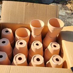 焼き返し済み新品素焼き鉢の画像