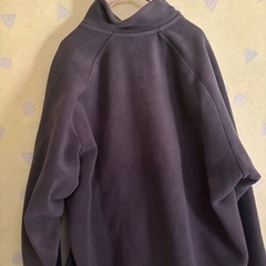 ユニクロのフリース　黒色の画像