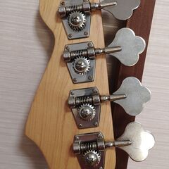 42. ベースギターの画像