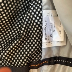 スキー　スノボ　ウェア　DESCENTE  Sの画像