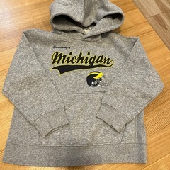 120㎝　パーカー　スポーツウェア　防寒　長袖トップスの画像