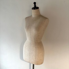 レディース トルソー マネキンの画像