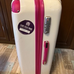 キャリーケース の画像