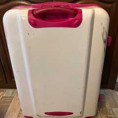 キャリーケース の画像