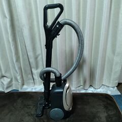 TOSHIBA掃除機+純正紙パック2枚【受付終了】の画像