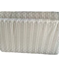 桐すのこ+マット+ボックスシーツ1,000円で譲ります。の画像