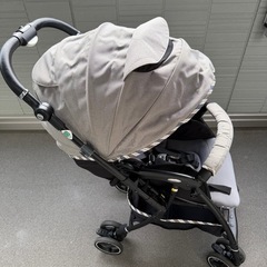 Aprica  軽量　ベビーカーの画像