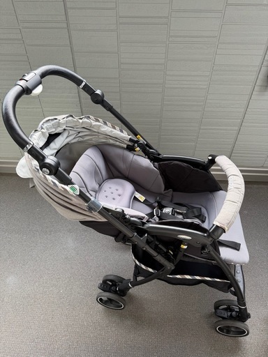 Aprica 軽量ベビーカー (もったいないかあさん) 駅東公園前のベビー