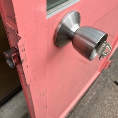 ドア　アルミ製　鍵付きの画像