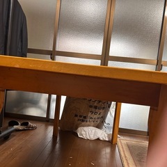 テーブル　ダイニングテーブルの画像