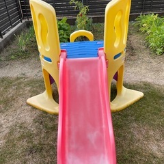 子供用滑り台の画像