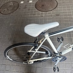 ジャイアント　エスケープ R3  フレームサイズL クロスバイク　白の画像