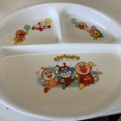 あんぱんまん食器セットの画像