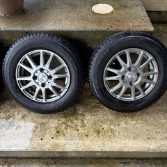 スタッドレスタイヤ　N-BOXの画像