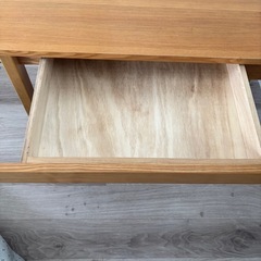 無印良品デスク　　木製デスク勉強机　
オーク材の画像