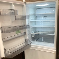 【トレファク神戸南店】TOSHIBA 5ドア冷蔵庫 です‼︎【取りに来られる方限定】 の画像