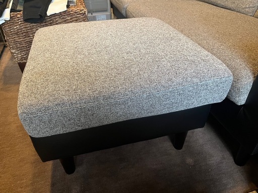 倉神まん【引取り優先】グレー×ブラックの3人掛けソファ＋オットマン 倉神まん様専用【引取り優先】グレー×ブラックの3人掛けソファ