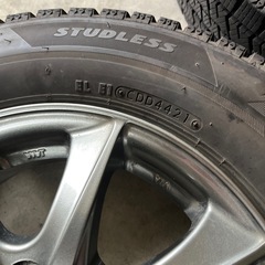 ★バリ山 145/80R13 ブリヂストン スタッドレス VRX2　21年製 デュエットN-BOXモコフレアワゴンMRワゴンRアルトYRVタントミラムーヴの画像