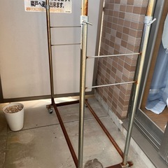 【無料】ハンガーラック　物干し竿にの画像