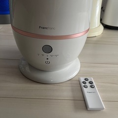 フランフラン　加湿器　リモコン付きの画像