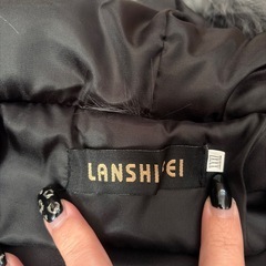 ✨️モコモコベストフード付き✨️
の画像