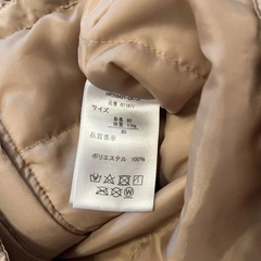 美品・イーストボーイ　中綿　アウター　フード付き　上着の画像