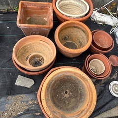 プランター（鉢）　大小さまざま　必要な物のみでOKの画像