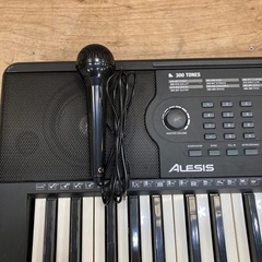 電子ピアノの画像