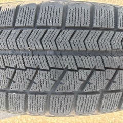 ブリヂストン　ブリザック　スタッドレスタイヤ　15インチ の画像
