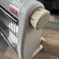 良品 Jenix 遠赤外線ストーブ KYE-840JX 2023年製 電気ストーブの画像