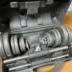 引越しのため処分。ダンベルの画像