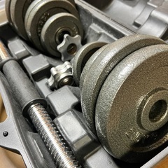引越しのため処分。ダンベルの画像