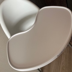 ベビービョルン　ハイチェア　白　グレー　ホワイト　の画像