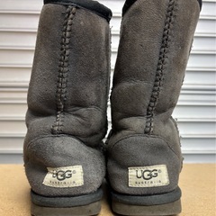 UGG アグ　ムートンブーツの画像