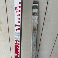 測量用のスタッフの画像