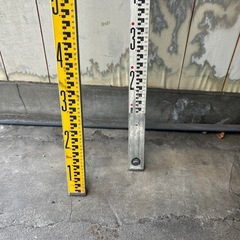 測量用のスタッフの画像