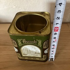 ⭕️ハロッズ★茶葉の空き缶の画像