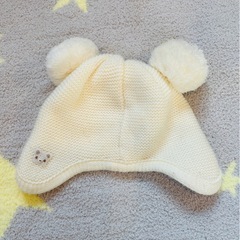 【ファミリア】ポンポン付きお帽子
の画像