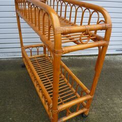 ★ラタン 2段 キャスター付き ランドリーワゴン ラック 脱衣かご 籐バスケット 籐家具 飾り棚 花台 観葉植物 プランターラック シェルフ 昭和レトロの画像
