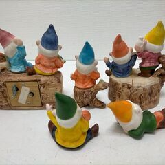  小人 フィギュアオルゴール 7体セット 置物 オブジェ まとめ売り ガーデン インテリア 陶器風 経年劣化シミ汚れあり 現状渡し コレクション向け　251217-6Tの画像