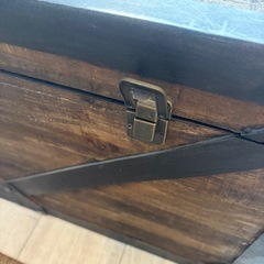 【12月末まで】
宝箱みたいな収納箱の画像