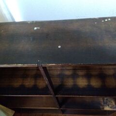 木製の棚　　本棚の画像