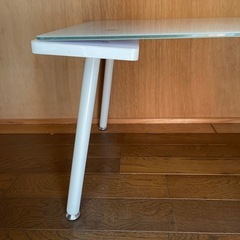 【訳あり】ガラステーブル(1人用のミニサイズです)の画像
