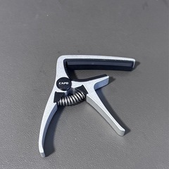 ギターカポ(カポタスト)の画像