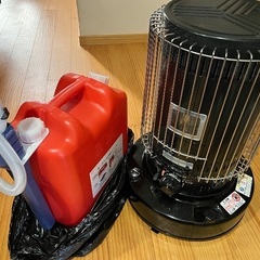 お受け渡し決定　トヨトミ 電子点火式対流型石油ストーブの画像